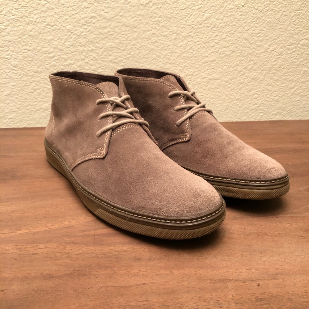 Johnston and Murphy Chukka